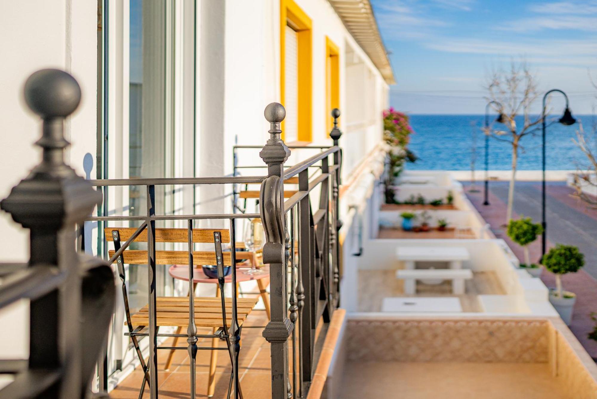 La Familia Beach House La Cala La Cala De Mijas Kültér fotó